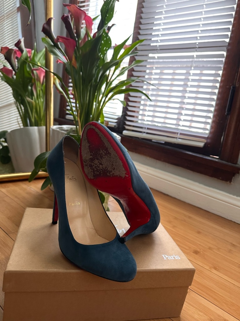 Christian Louboutin Teal Suede Classic Pointed-Toe Pumps - Picture 3 of 4